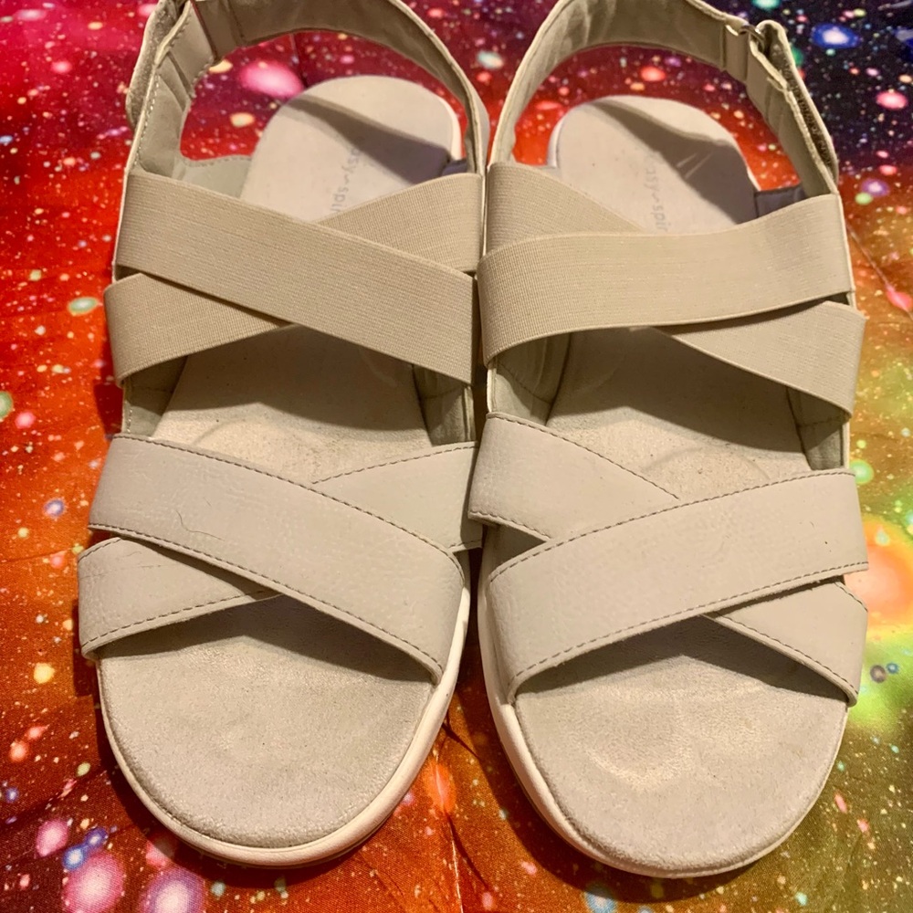 Easy Spirit Cream Women's Sandals
